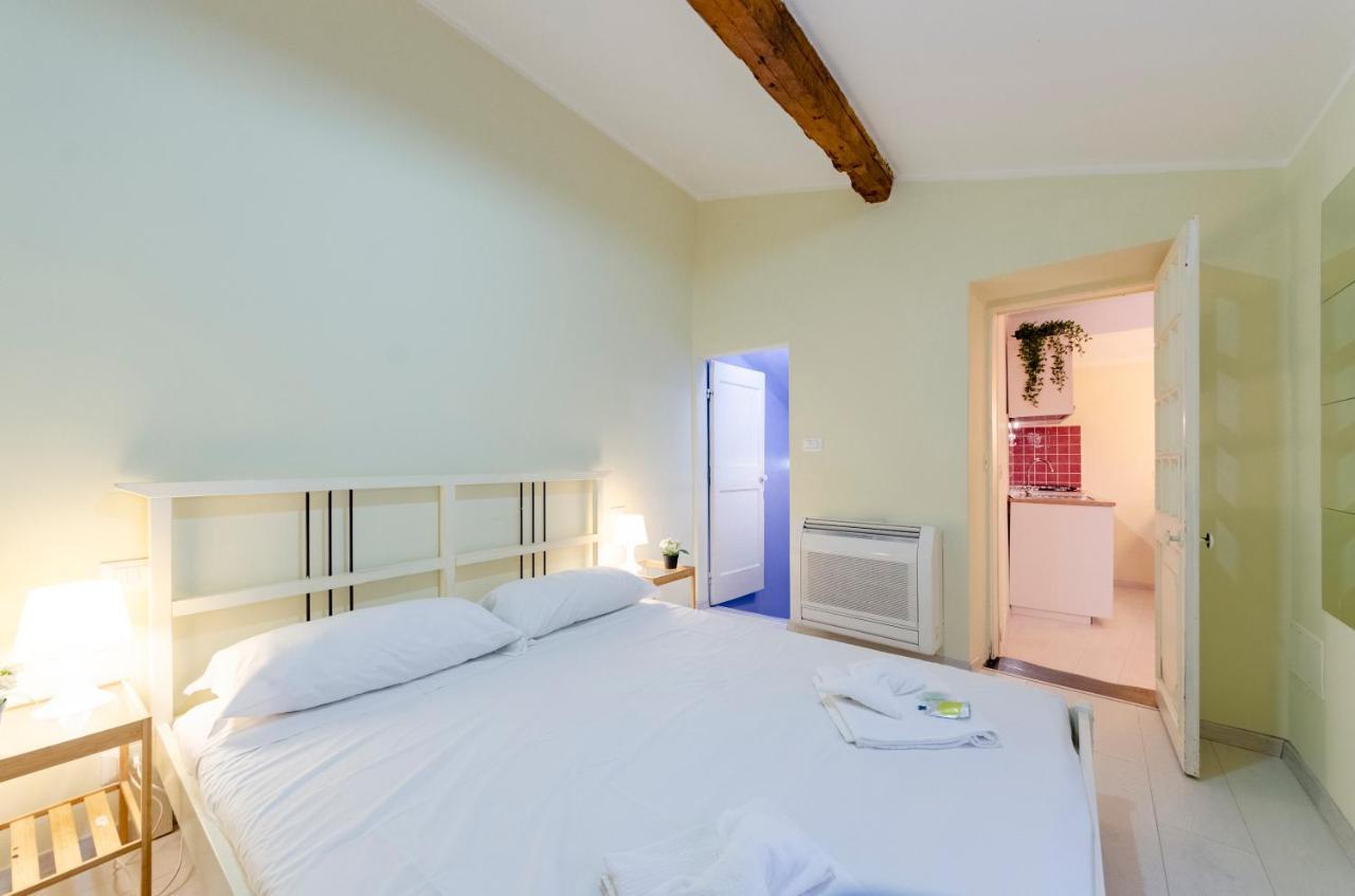 Joivy Cosy Flat In The Centre Apartment Генуа Екстериор снимка